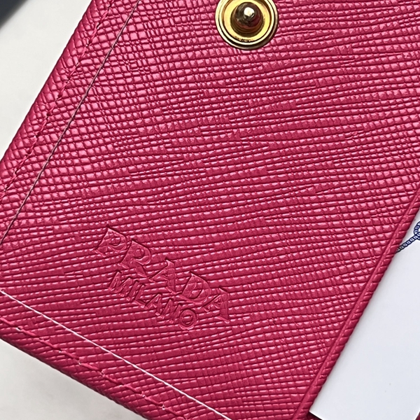 プラダ財布コピー細部ディテール